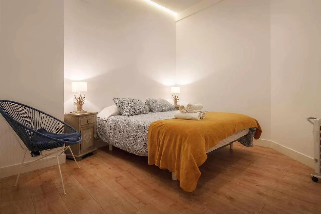Estrena Glamour Y Guggenheim Bilbao